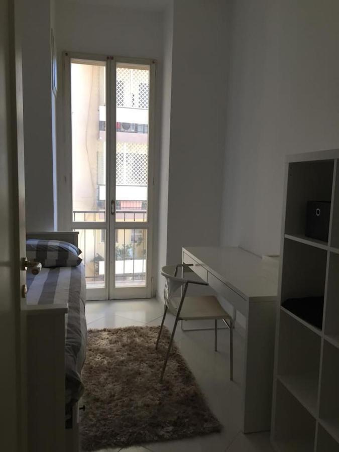 Comodo Appartamento In Pieno Centro Iun P1868 Cagliari Exterior foto